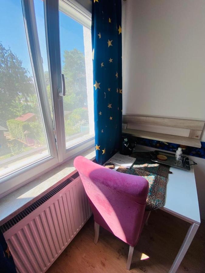Schoenes Zimmer Im Charmanten Haus Βερολίνο Εξωτερικό φωτογραφία